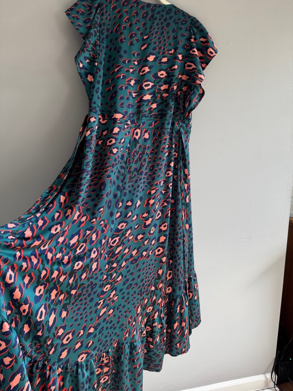 Lovestitch silky wrap dress - Picture 2 of 11